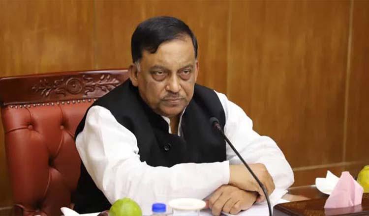 রণাঙ্গনের মুক্তিযোদ্ধা থেকে স্বরাষ্ট্রমন্ত্রী আসাদুজ্জামান খাঁন কামাল
