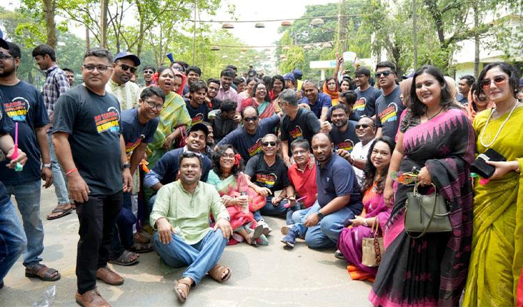 স্মৃতি, সম্পর্ক আর স্বপ্নে গড়া তিন দশকের নৃবিজ্ঞান
